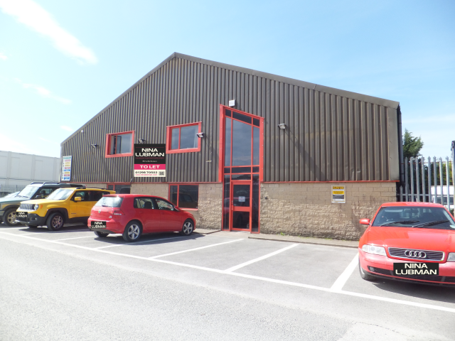 Warehouse to let in Buxton